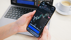 Proven-Paid-Organic-Traffic-Sources-for-Forex-Success-in-2025